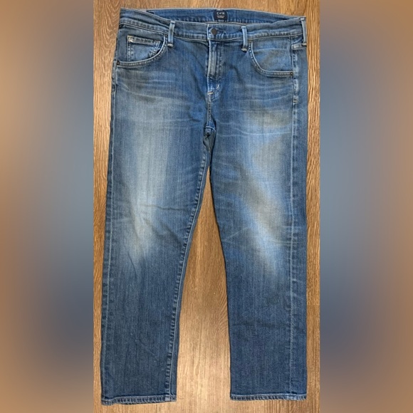 Citizens Of Humanity Denim - Excellent Condition, Pre-Owned, Citizens of Humanity, Straight Leg, Size 32